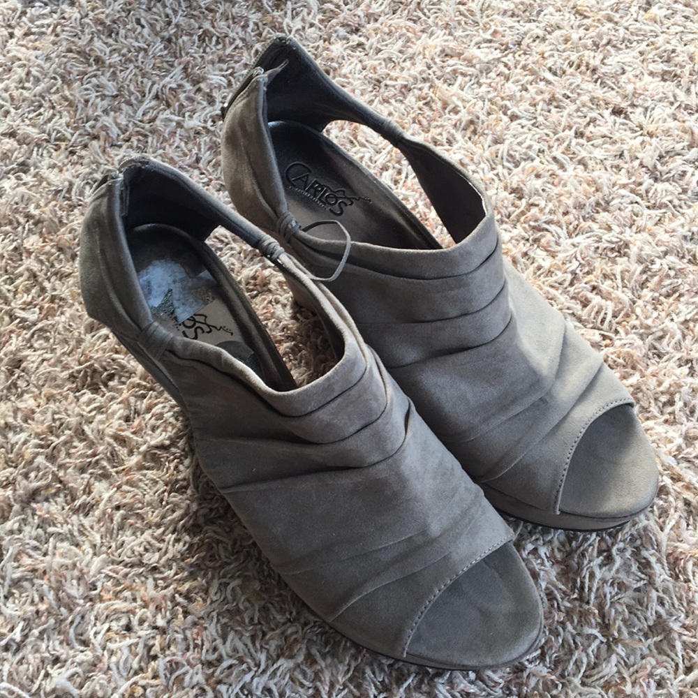 New Carlos Santana wedges